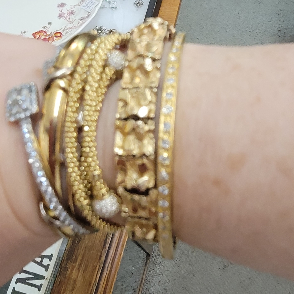 Different bracelets bangles - Picture 2 of 2
